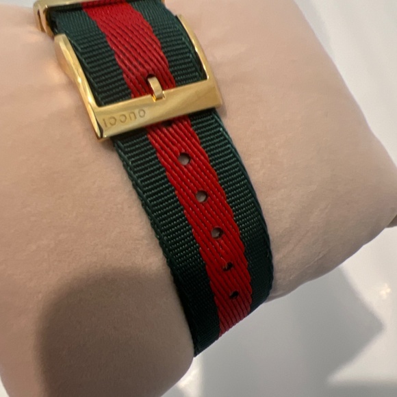 NEW.. Never Worn Gucci Timeless Watch main image 5